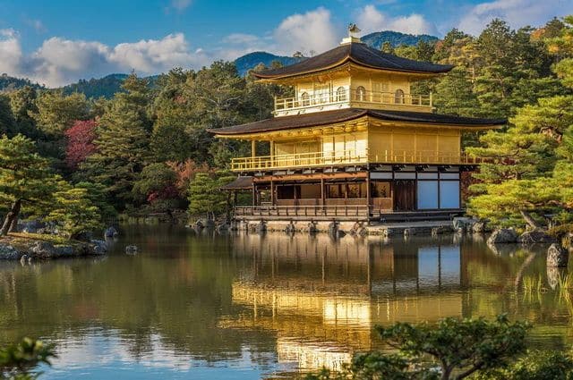 japon-kyoto-temple-kinkaku-ji-pavillon-la-rochelle-voyages.jpg