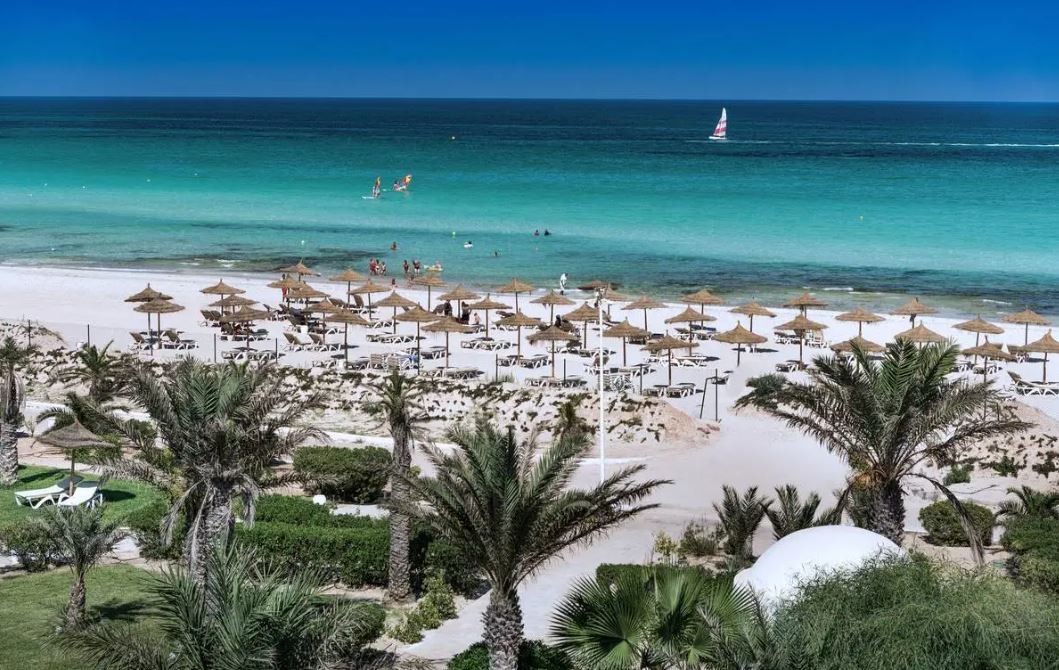 Hotel-Iliade-aquapark-plage-la-rochelle-voyages