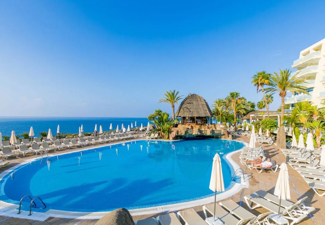 LA-ROCHELLE-VOYAGES-TAURITO-PRINCESS-framissima-premium
